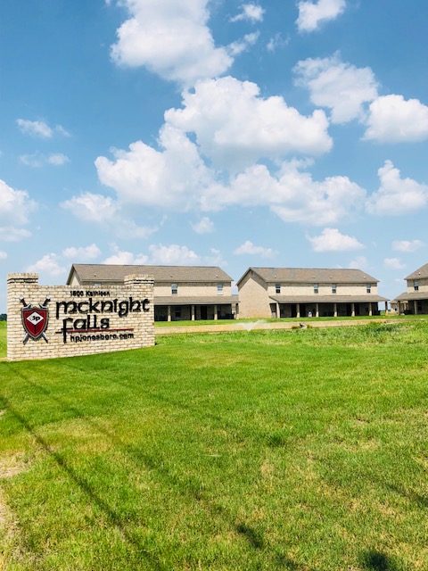 1504 Kathleen St - 1701